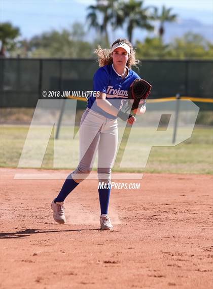 Thumbnail 2 in Valley Christian vs. Pima photogallery.