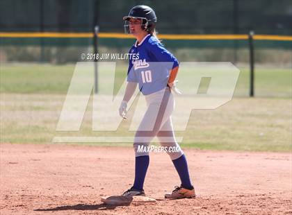 Thumbnail 3 in Valley Christian vs. Pima photogallery.