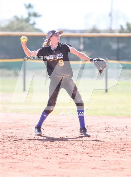 Thumbnail 2 in Valley Christian vs. Pima photogallery.