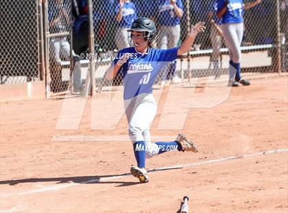 Thumbnail 3 in Valley Christian vs. Pima photogallery.