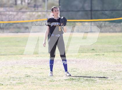 Thumbnail 2 in Valley Christian vs. Pima photogallery.