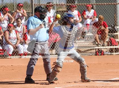 Thumbnail 3 in Valley Christian vs. Pima photogallery.