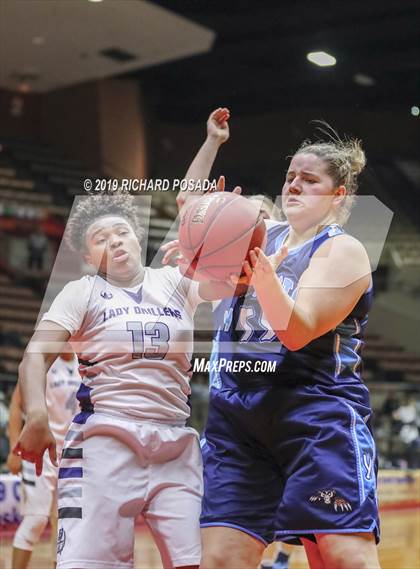 Thumbnail 2 in Yosemite vs. Bakersfield (CIF CS DII Final) photogallery.