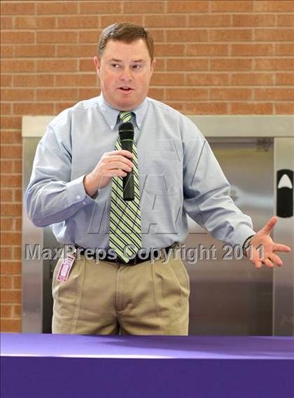 Thumbnail 1 in MaxPreps National Female Team Coach of the Year presented by Playtex Sport photogallery.