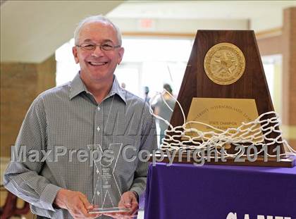 Thumbnail 3 in MaxPreps National Female Team Coach of the Year presented by Playtex Sport photogallery.