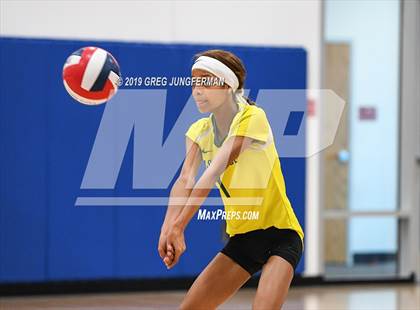 Thumbnail 2 in Analy vs. Casa Grande (NorCal Invitational) photogallery.