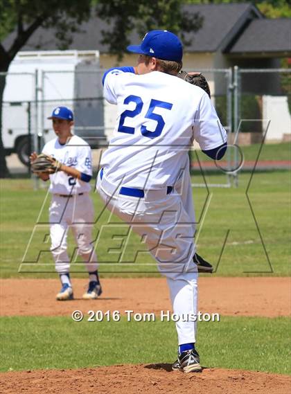 Thumbnail 2 in Covina vs El Segundo photogallery.