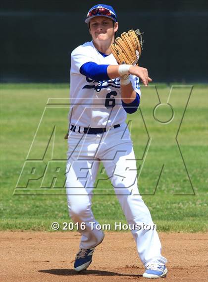 Thumbnail 2 in Covina vs El Segundo photogallery.