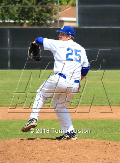 Thumbnail 2 in Covina vs El Segundo photogallery.
