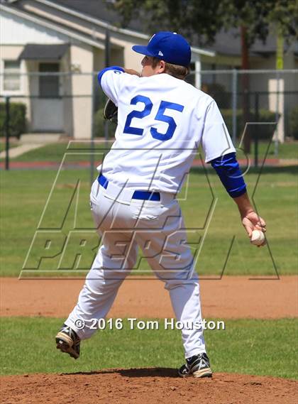 Thumbnail 2 in Covina vs El Segundo photogallery.