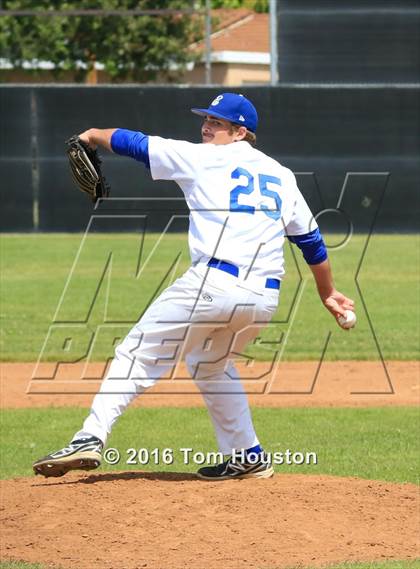 Thumbnail 3 in Covina vs El Segundo photogallery.