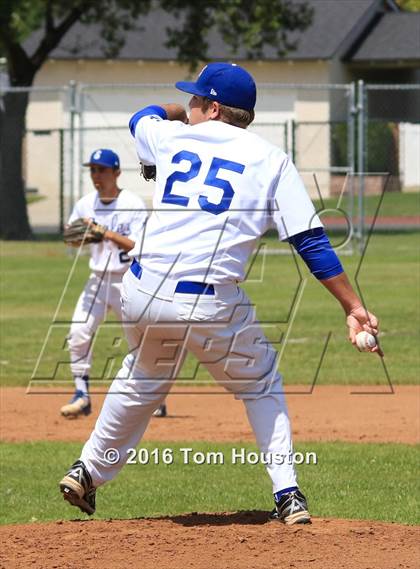 Thumbnail 1 in Covina vs El Segundo photogallery.
