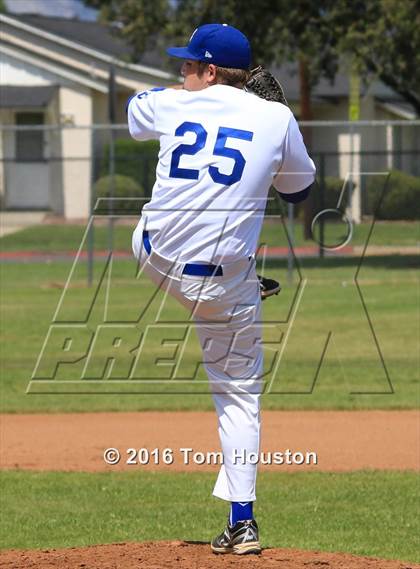 Thumbnail 2 in Covina vs El Segundo photogallery.