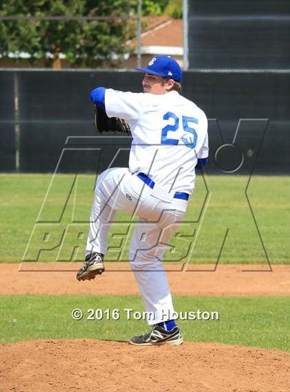 Thumbnail 1 in Covina vs El Segundo photogallery.