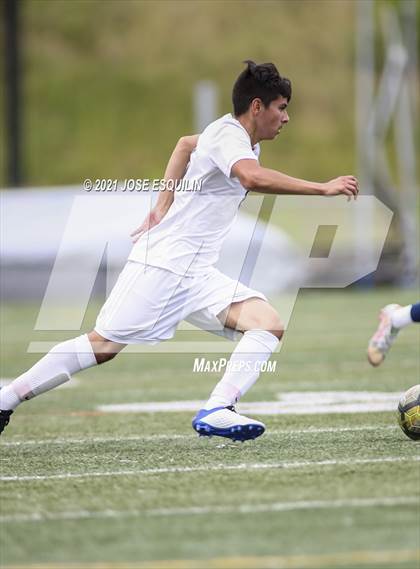 Thumbnail 3 in Hylton @ Potomac photogallery.