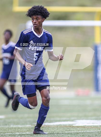 Thumbnail 3 in Hylton @ Potomac photogallery.