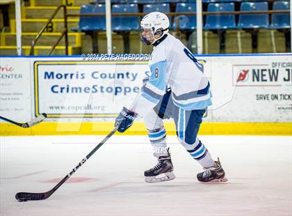 Thumbnail 2 in Morris Catholic @ Parsippany Regional photogallery.