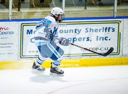 Thumbnail 1 in Morris Catholic @ Parsippany Regional photogallery.