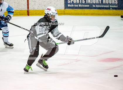 Thumbnail 3 in Morris Catholic @ Parsippany Regional photogallery.