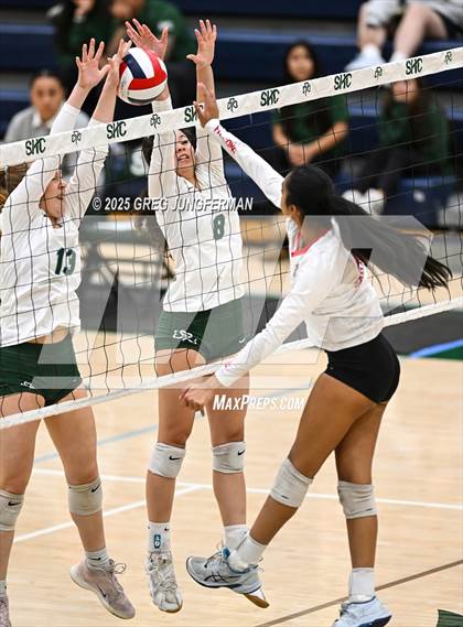 Thumbnail 2 in Sacred Heart Cathedral Preparatory vs. Saratoga (CIF CCS D3 Quarterfinal) photogallery.