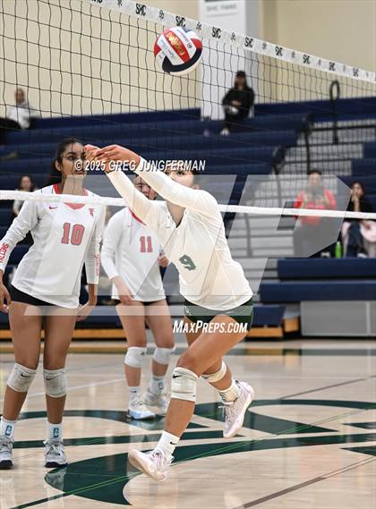 Thumbnail 3 in Sacred Heart Cathedral Preparatory vs. Saratoga (CIF CCS D3 Quarterfinal) photogallery.