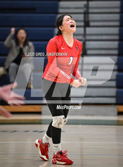 Thumbnail 3 in Sacred Heart Cathedral Preparatory vs. Saratoga (CIF CCS D3 Quarterfinal) photogallery.