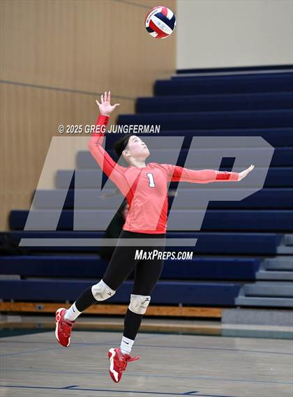 Thumbnail 2 in Sacred Heart Cathedral Preparatory vs. Saratoga (CIF CCS D3 Quarterfinal) photogallery.