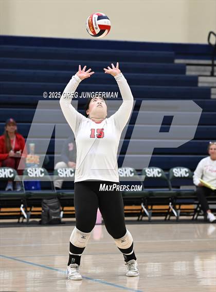 Thumbnail 2 in Sacred Heart Cathedral Preparatory vs. Saratoga (CIF CCS D3 Quarterfinal) photogallery.