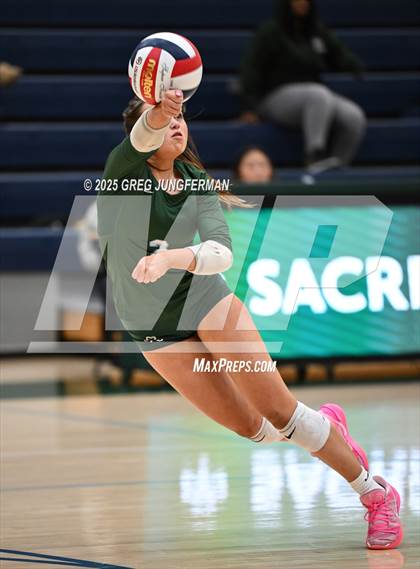 Thumbnail 1 in Sacred Heart Cathedral Preparatory vs. Saratoga (CIF CCS D3 Quarterfinal) photogallery.