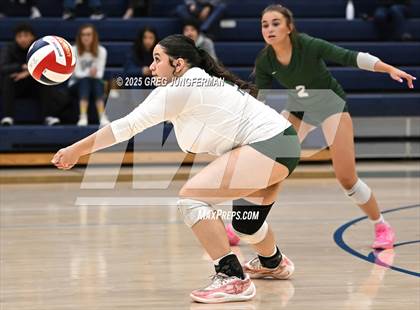 Thumbnail 3 in Sacred Heart Cathedral Preparatory vs. Saratoga (CIF CCS D3 Quarterfinal) photogallery.