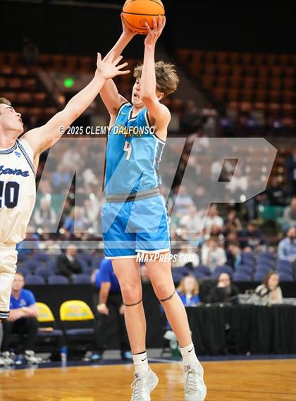 Thumbnail 2 in Timnath vs Coal Ridge (CHSAA 4A Great 8) photogallery.