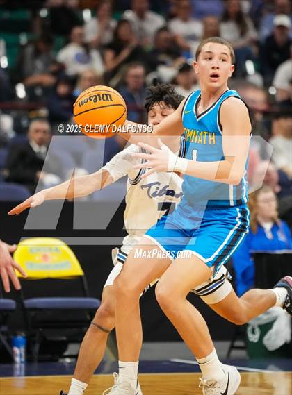 Thumbnail 3 in Timnath vs Coal Ridge (CHSAA 4A Great 8) photogallery.