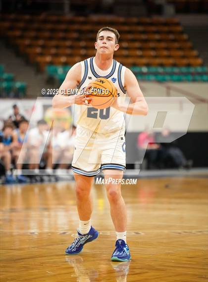 Thumbnail 1 in Timnath vs Coal Ridge (CHSAA 4A Great 8) photogallery.