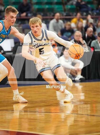 Thumbnail 2 in Timnath vs Coal Ridge (CHSAA 4A Great 8) photogallery.