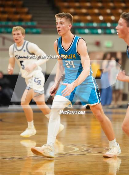 Thumbnail 1 in Timnath vs Coal Ridge (CHSAA 4A Great 8) photogallery.