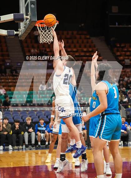 Thumbnail 1 in Timnath vs Coal Ridge (CHSAA 4A Great 8) photogallery.