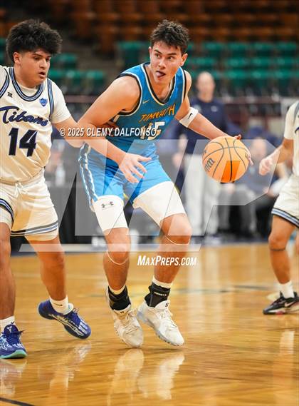 Thumbnail 3 in Timnath vs Coal Ridge (CHSAA 4A Great 8) photogallery.