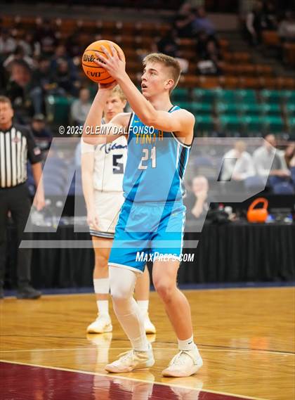 Thumbnail 1 in Timnath vs Coal Ridge (CHSAA 4A Great 8) photogallery.