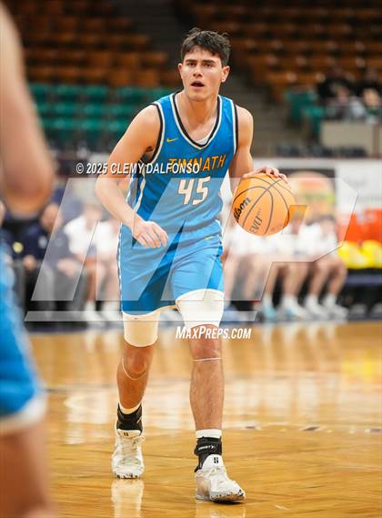 Thumbnail 2 in Timnath vs Coal Ridge (CHSAA 4A Great 8) photogallery.