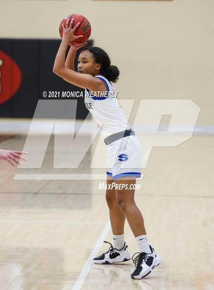 Thumbnail 3 in Sunnyvale vs. Liberty Christian (Whataburger Tournament) photogallery.