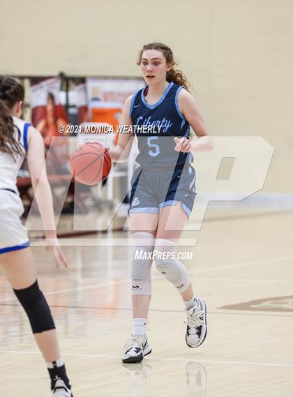 Thumbnail 2 in Sunnyvale vs. Liberty Christian (Whataburger Tournament) photogallery.