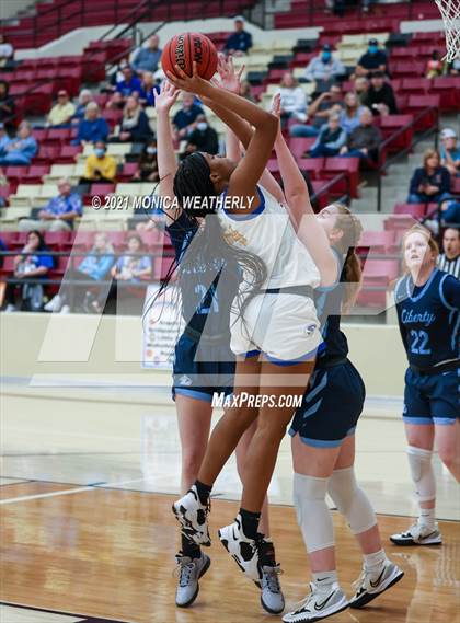 Thumbnail 2 in Sunnyvale vs. Liberty Christian (Whataburger Tournament) photogallery.