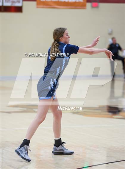 Thumbnail 3 in Sunnyvale vs. Liberty Christian (Whataburger Tournament) photogallery.