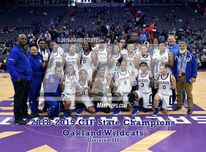 Thumbnail 3 in Oakland (CIF State D3 Award Photos) photogallery.