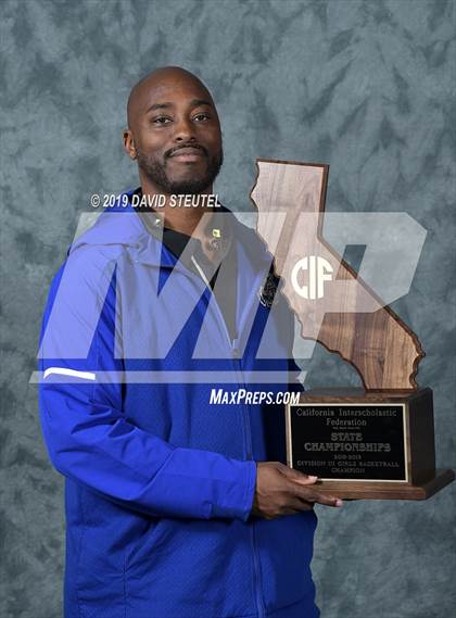 Thumbnail 3 in Oakland (CIF State D3 Award Photos) photogallery.