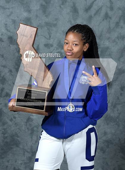 Thumbnail 1 in Oakland (CIF State D3 Award Photos) photogallery.