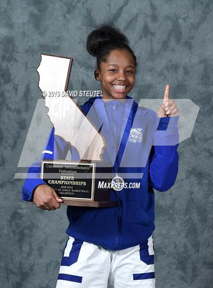 Thumbnail 2 in Oakland (CIF State D3 Award Photos) photogallery.