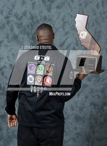 Thumbnail 1 in Oakland (CIF State D3 Award Photos) photogallery.
