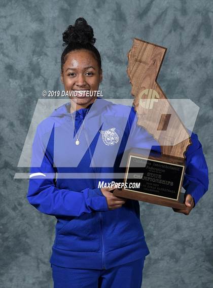 Thumbnail 3 in Oakland (CIF State D3 Award Photos) photogallery.