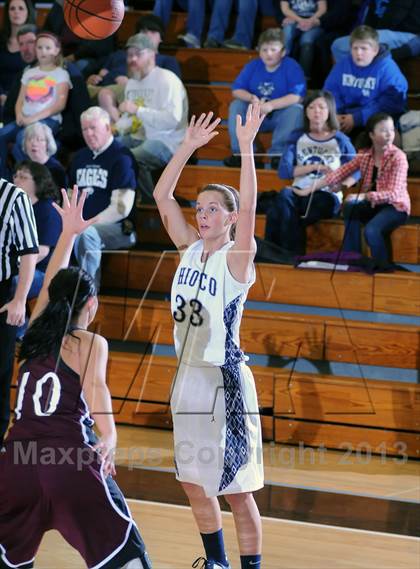 Thumbnail 1 in McLean County vs Ohio County (10th District Semi-Final) photogallery.